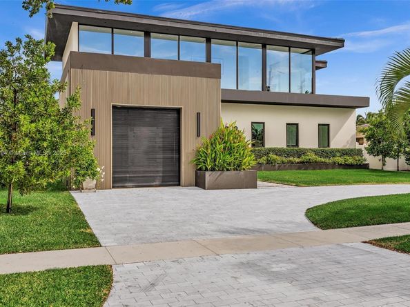 13045 Coronado Ter, North Miami FL 33181