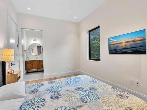 13045 Coronado Ter, North Miami FL 33181