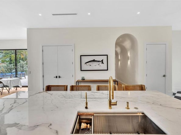 13045 Coronado Ter, North Miami FL 33181