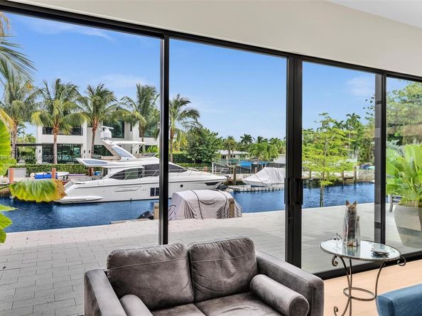 13045 Coronado Ter, North Miami FL 33181