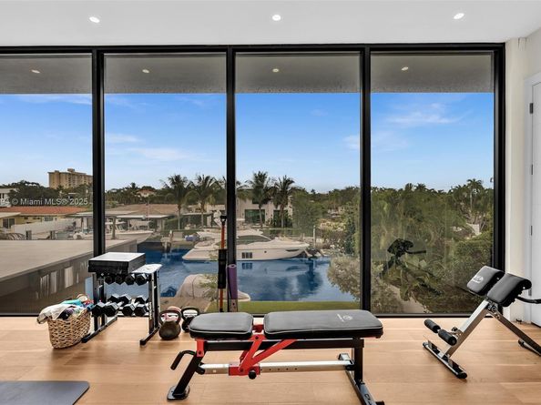 13045 Coronado Ter, North Miami FL 33181