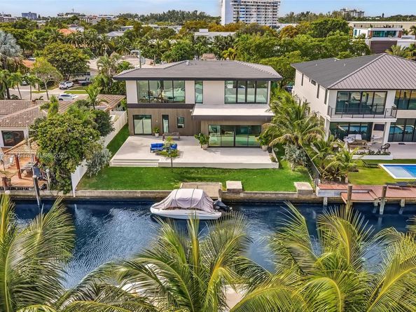 13045 Coronado Ter, North Miami FL 33181