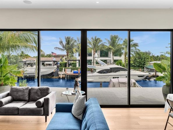 13045 Coronado Ter, North Miami FL 33181