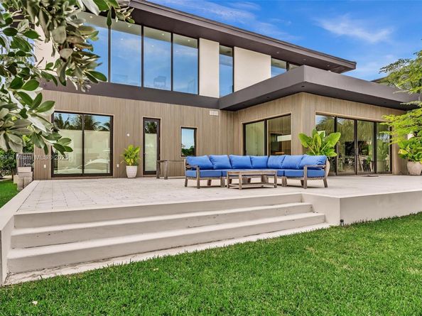 13045 Coronado Ter, North Miami FL 33181