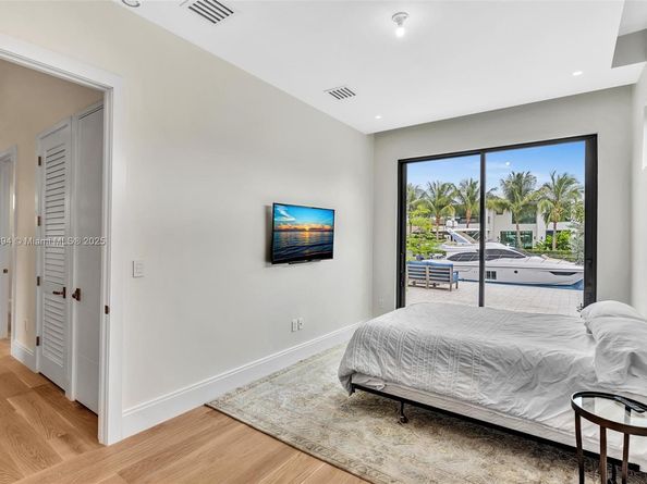 13045 Coronado Ter, North Miami FL 33181