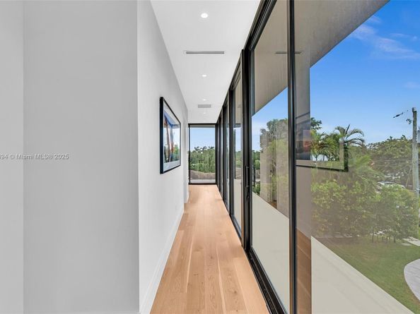 13045 Coronado Ter, North Miami FL 33181