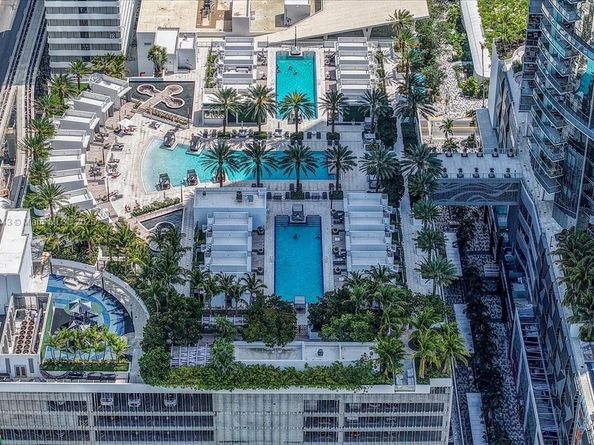 851 NE 1st Ave 3711, Miami FL 33132