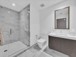 851 NE 1st Ave 3711, Miami FL 33132