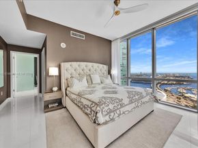 851 NE 1st Ave 3711, Miami FL 33132