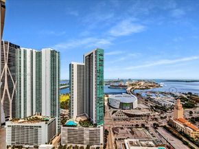 851 NE 1st Ave 3711, Miami FL 33132