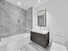 851 NE 1st Ave 3711, Miami FL 33132