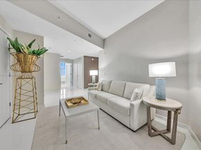 851 NE 1st Ave 3711, Miami FL 33132