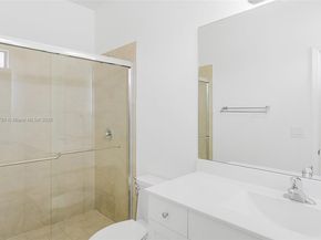 10582 W 33rd Ln, Hialeah FL 33018