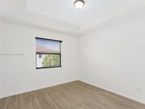 10582 W 33rd Ln, Hialeah FL 33018