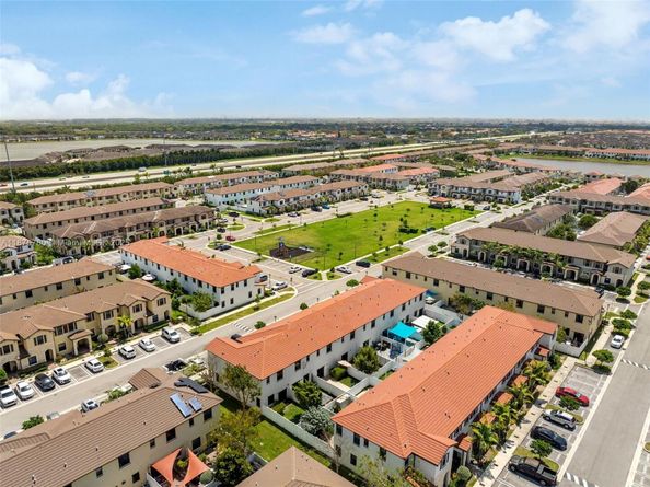 10582 W 33rd Ln, Hialeah FL 33018