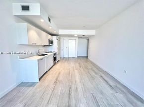 45 SW 9th St 3009, Miami FL 33130