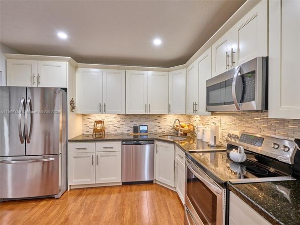 4400 NW 30th St 224, Coconut Creek FL 33066