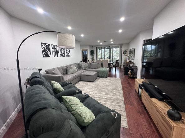 4400 NW 30th St 224, Coconut Creek FL 33066