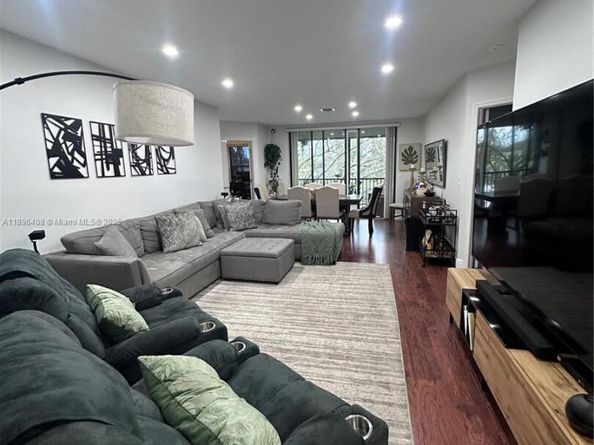 4400 NW 30th St 224, Coconut Creek FL 33066