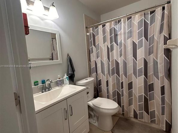 4400 NW 30th St 224, Coconut Creek FL 33066