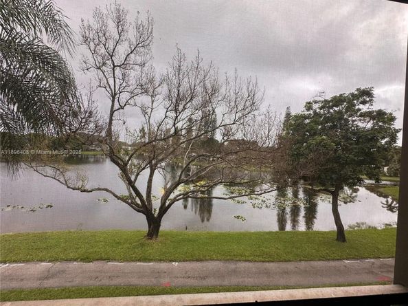 4400 NW 30th St 224, Coconut Creek FL 33066