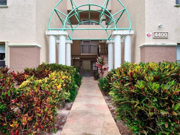 4400 NW 30th St 224, Coconut Creek FL 33066