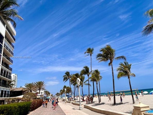 777 N Ocean Dr N302, Hollywood FL 33019