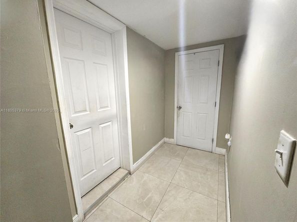 6626 SW 1st Ct, Pembroke Pines FL 33023