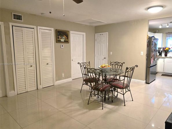 6626 SW 1st Ct, Pembroke Pines FL 33023