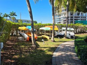 7900 Harbor Island Dr 703, North Bay Village FL 33141