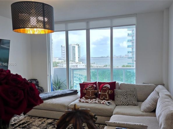 7900 Harbor Island Dr 703, North Bay Village FL 33141