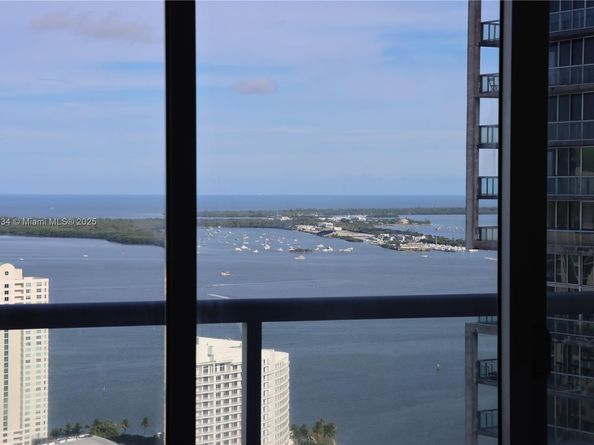 475 Brickell Ave 4207, Miami FL 33131