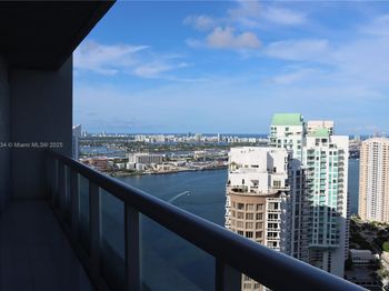 475 Brickell Ave