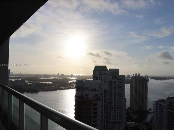 475 Brickell Ave 4207, Miami FL 33131