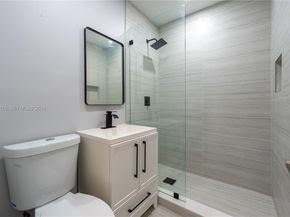 1615 NE 9TH St, Fort Lauderdale FL 33304