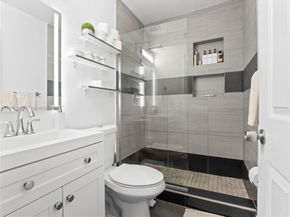 8401 NW 24th Pl, Miami FL 33147