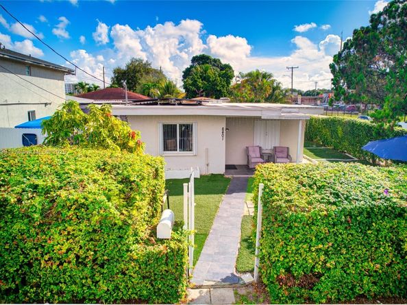 8401 NW 24th Pl, Miami FL 33147