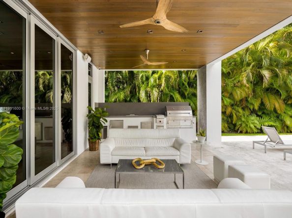 6300 Caballero Blvd, Coral Gables FL 33146