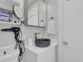 12225 SW 42nd St, Miami FL 33175