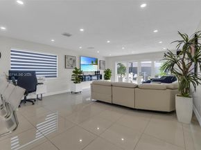 12225 SW 42nd St, Miami FL 33175