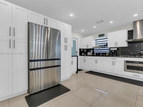 12225 SW 42nd St, Miami FL 33175