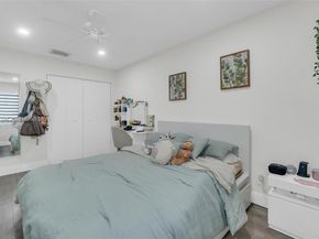 12225 SW 42nd St, Miami FL 33175