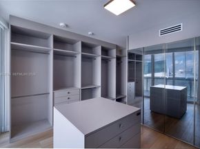 465 Brickell Ave 5701, Miami FL 33131