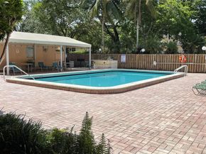 6800 Cypress Road 103, Plantation FL 33317