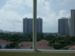 Undisclosed Address #A11948935, Aventura FL 33180