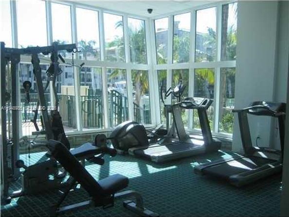 Undisclosed Address #A11948935, Aventura FL 33180