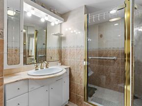 7135 Collins Ave 1425, Miami Beach FL 33141