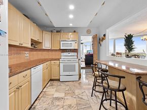 7135 Collins Ave 1425, Miami Beach FL 33141