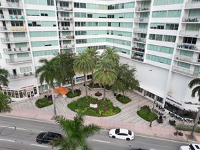 7135 Collins Ave 1425, Miami Beach FL 33141