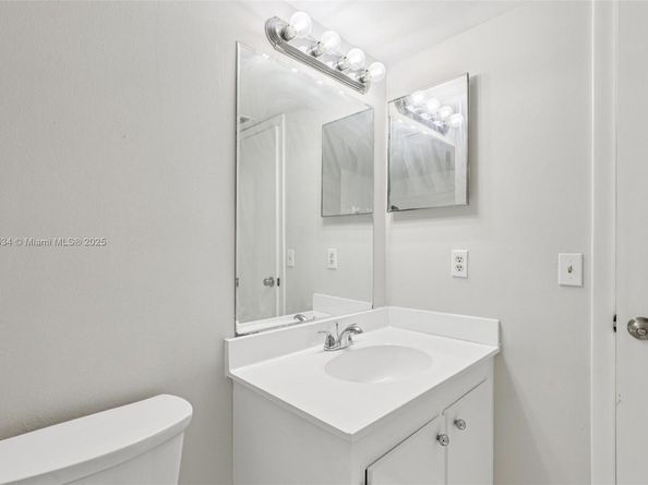 13290 SW 88th Ln A208, Miami FL 33186